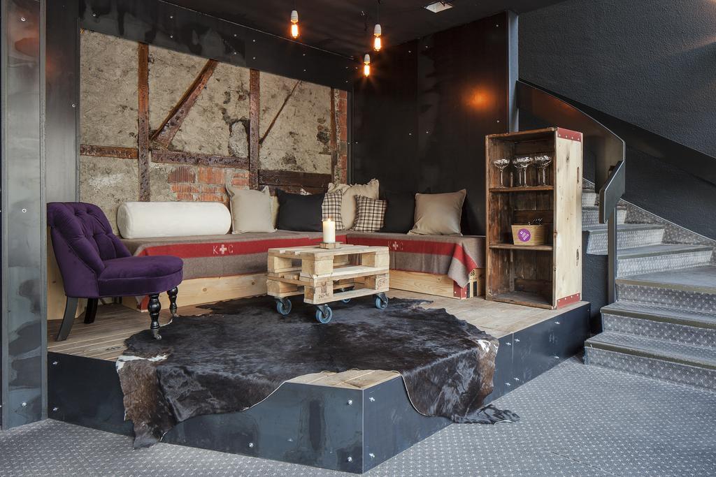 Hotel Provisorium13 アローザ エクステリア 写真
